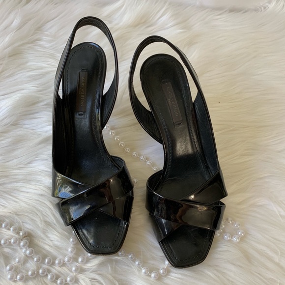 LOUIS VUITTON PATENT BLACK HEELS - Picture 1 of 8